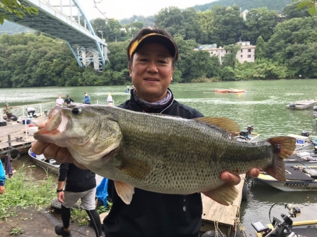 立川雄一